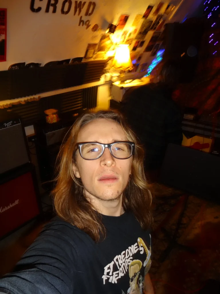 Motel Gravy recording Crystal Sky Live